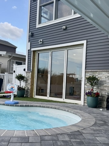 New Jersey Residence — Bifold Doors