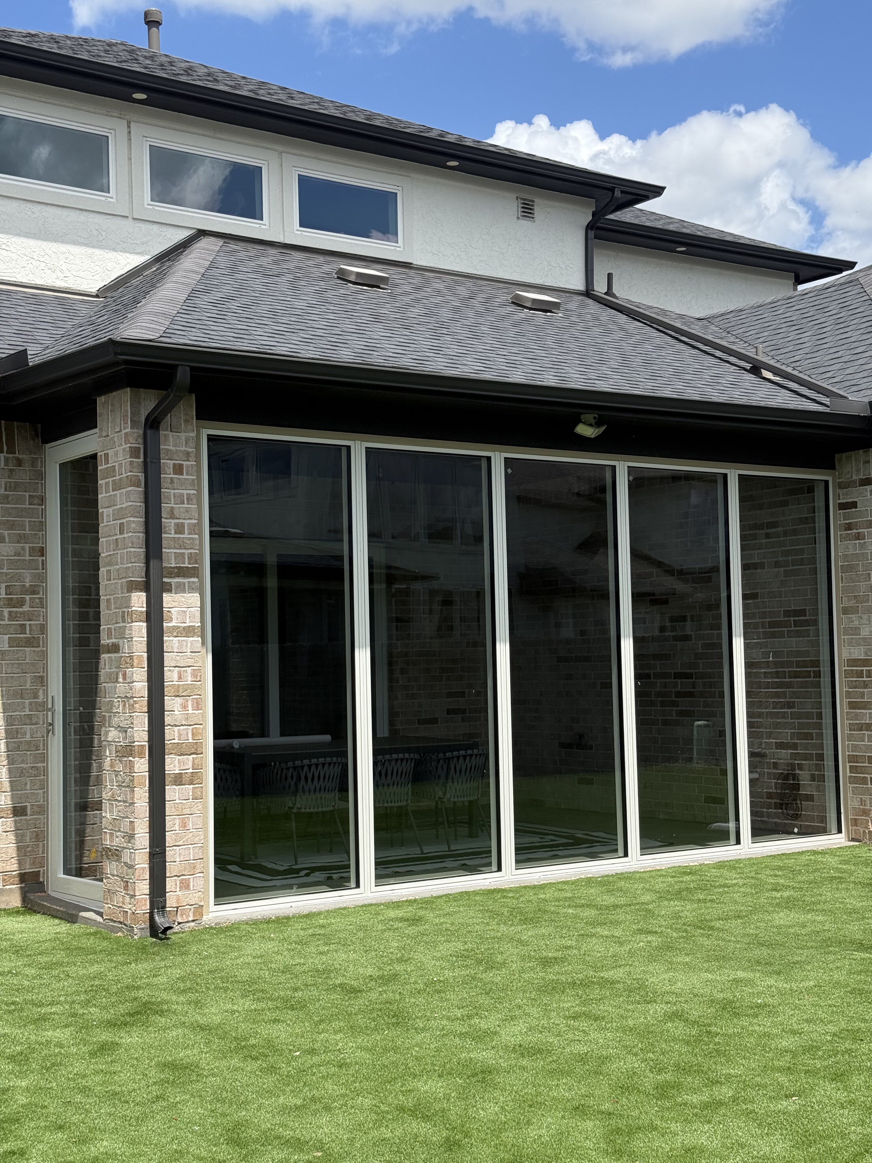 Sugar Land patio enclosure aluminum picture window detail